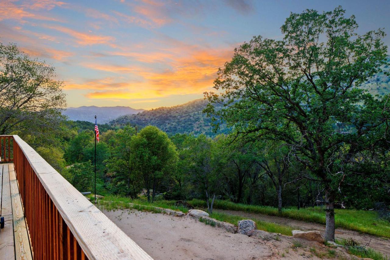Casita 3 Rios Secluded Mountain Top Home Minutes To Sequoias & Kings Canyon スリー・リバーズ エクステリア 写真